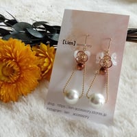 フラワーチェーンピアス/イヤリング