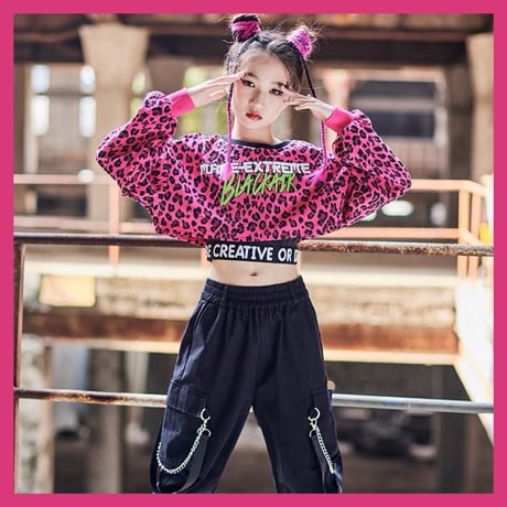 INGEBORG ピンクカメリア長袖綿セーター未使用品 INGEBORG ピンクカメリア長袖綿セーター未使用品