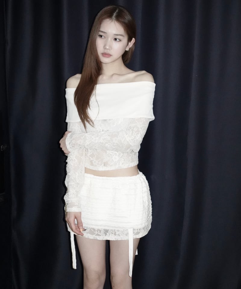sio seoul shoulder cut outトップス シズニルック lace offshoulder tops | KISS THE CLUB