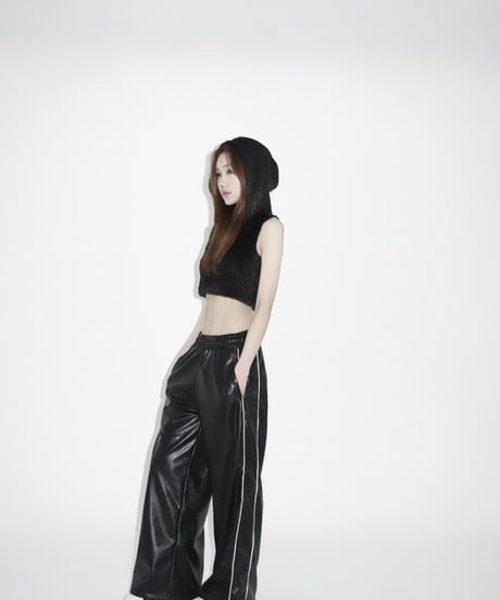 iconic back leather pants