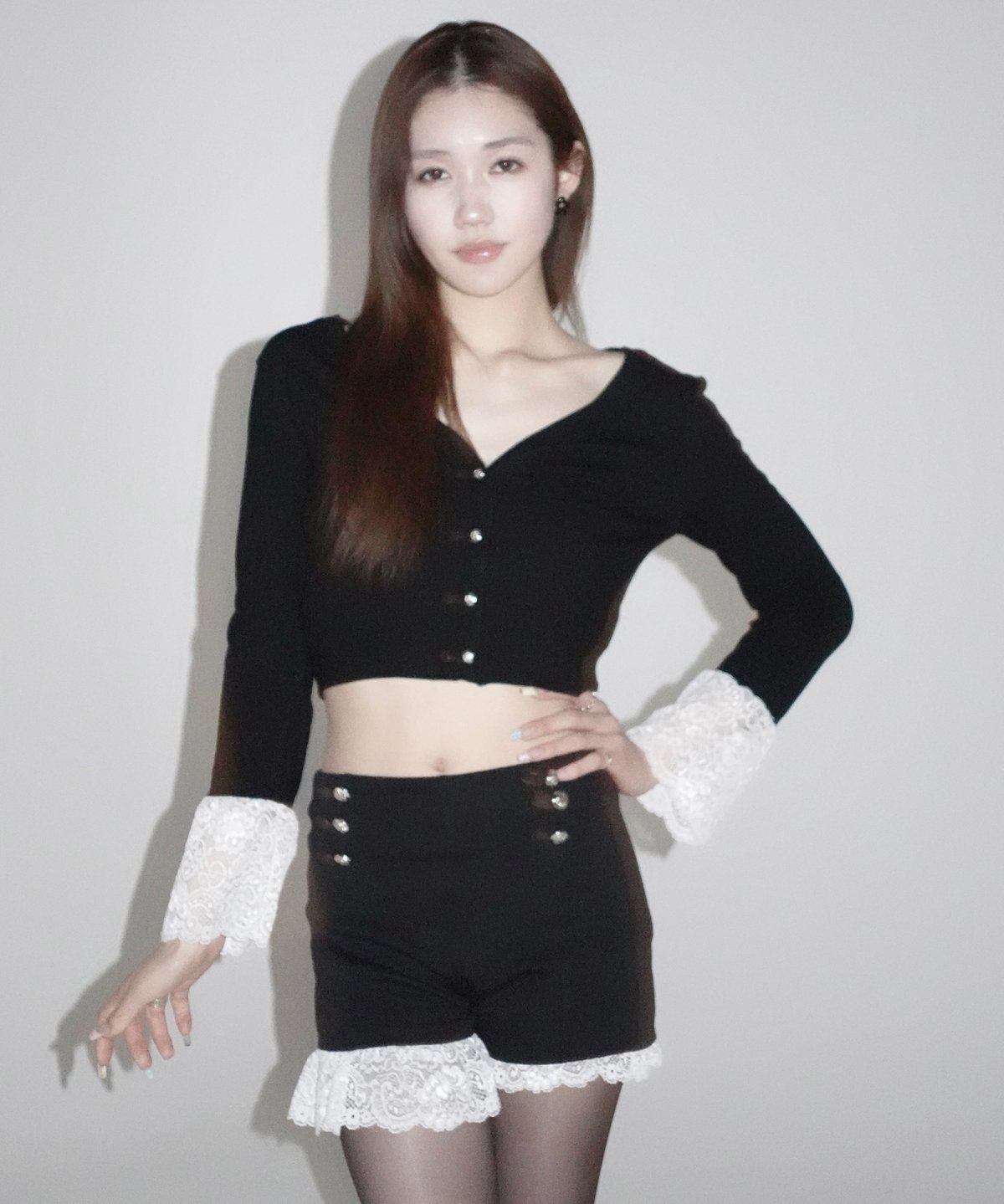 lace cropped cardigan | KISS THE CLUB