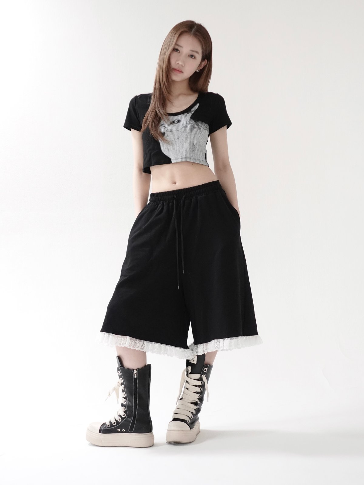 lace half pants | KISS THE CLUB