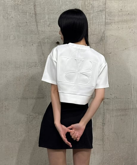 embossed cropped tee