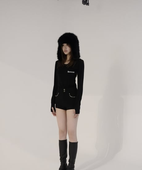 harness fitted tee