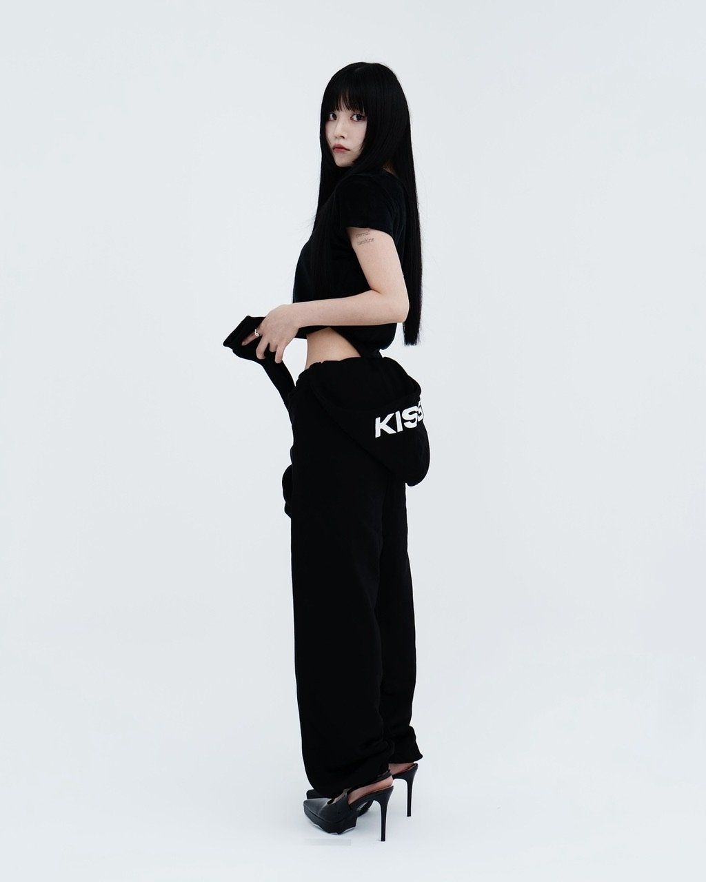 再入荷】hoodied sleeve sweat pants | KISS THE CLUB