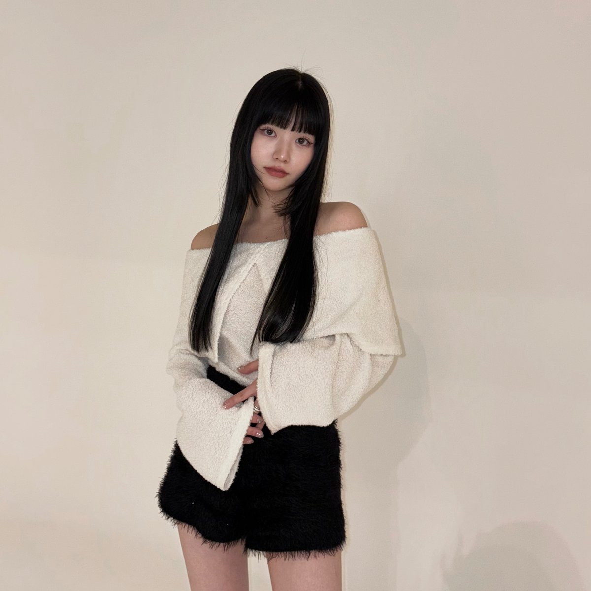 poodle off shoulder tops | KISS THE CLUB