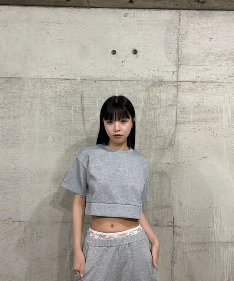 embossed cropped tee