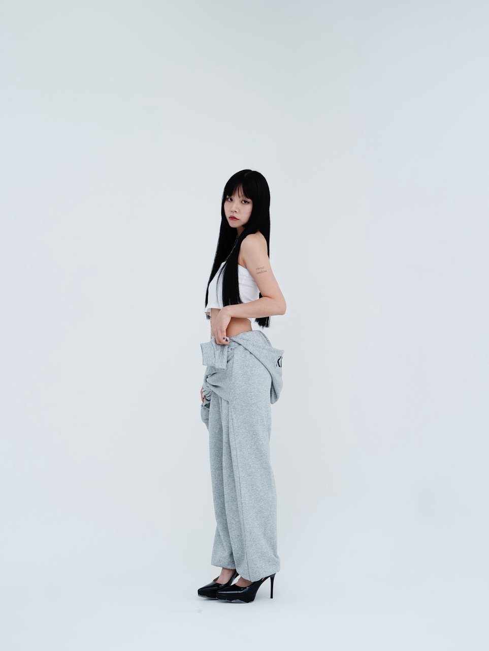 再入荷】hoodied sleeve sweat pants | KISS THE CLUB