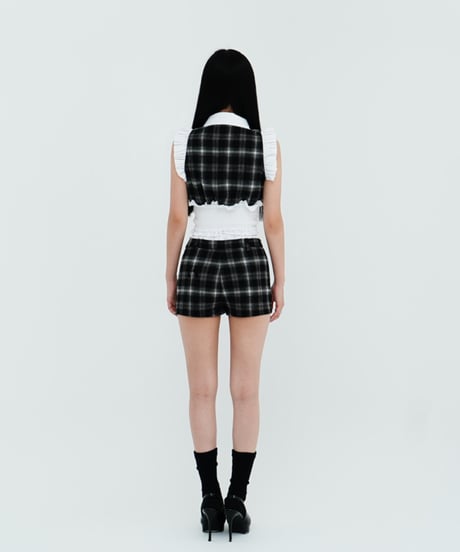 overlay short pants