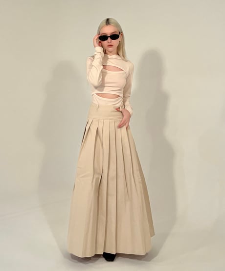 long pleats skirt