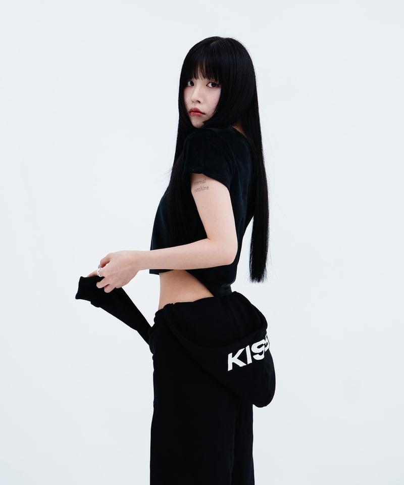 再入荷】hooded sleeve sweat pants | KISS THE CLUB