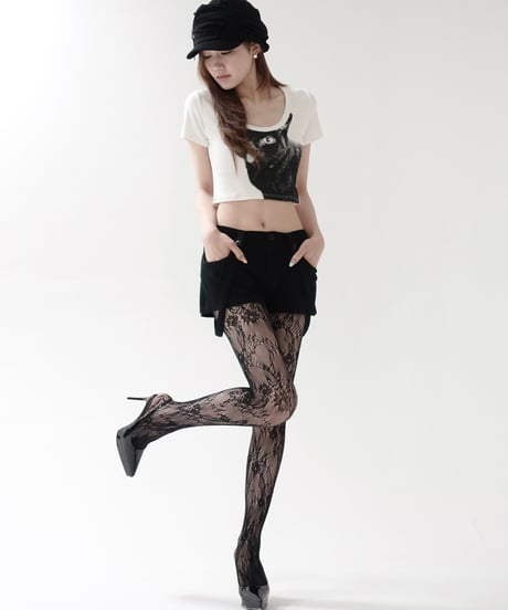 kitty crop tee