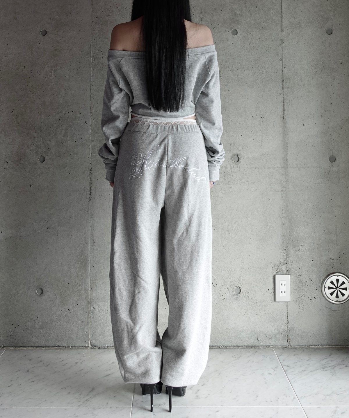 再入荷】lace sweat pants | KISS THE CLUB