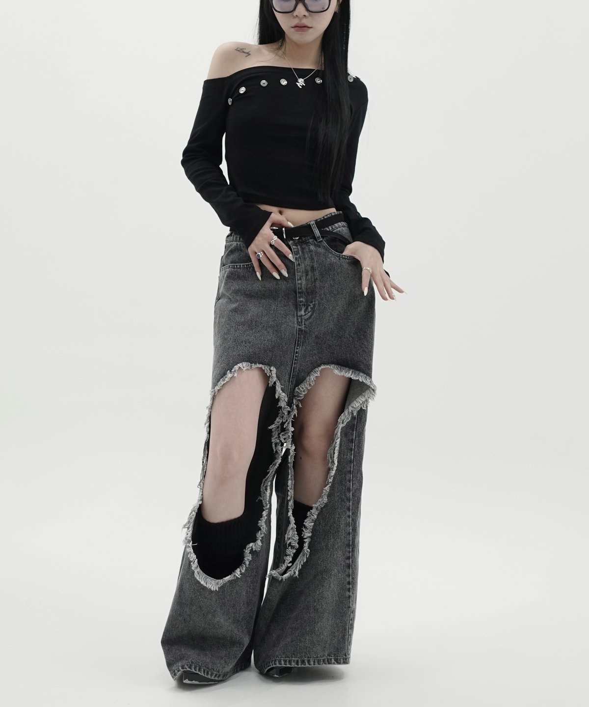 over hole denim | KISS THE CLUB