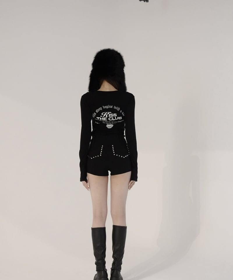 harness fitted tee | KISS THE CLUB