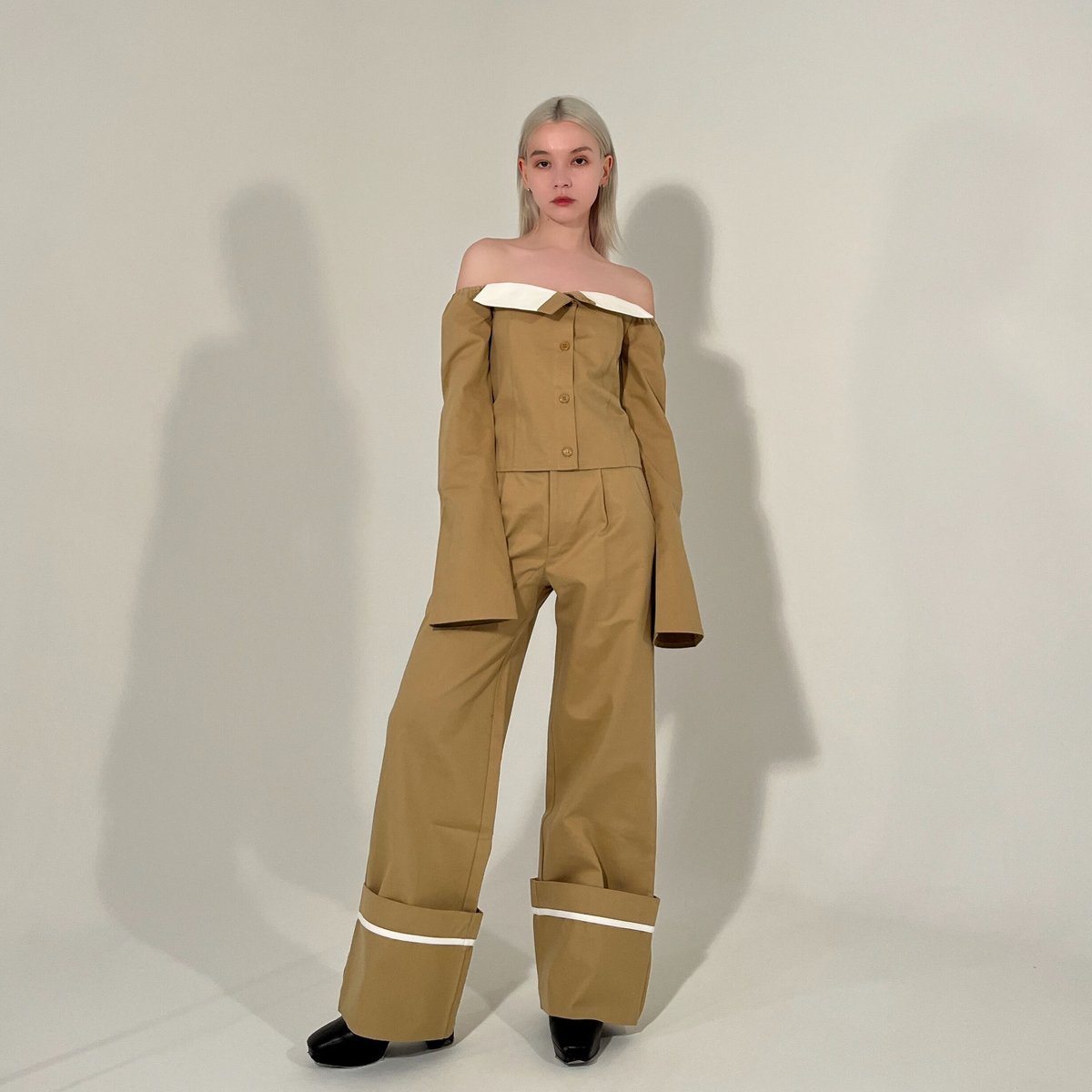 kiss the club オフショルダー 長袖シャツ kiss the club オフショルダー 長袖シャツ kiss the club オフ