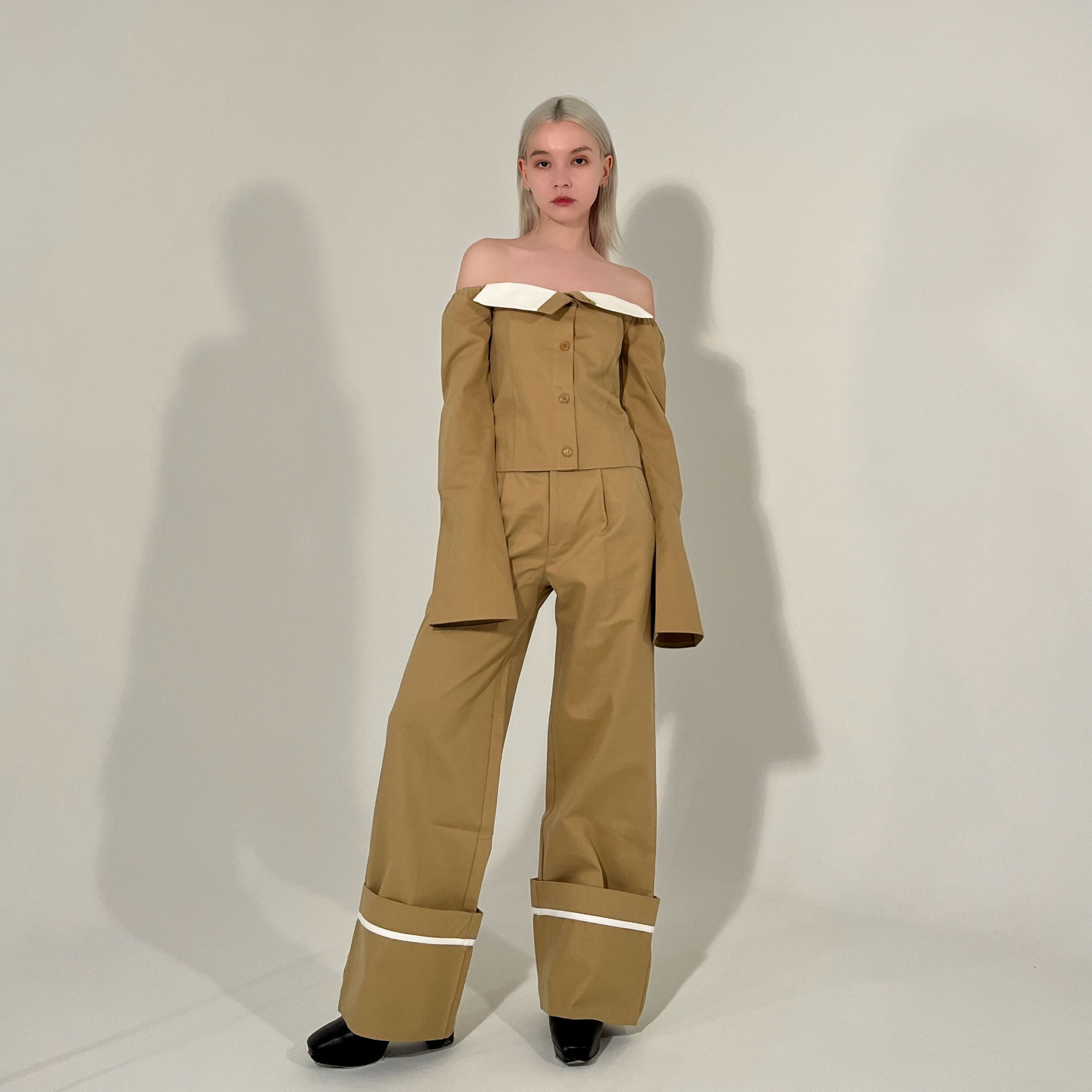 offshoulder setup | KISS THE CLUB