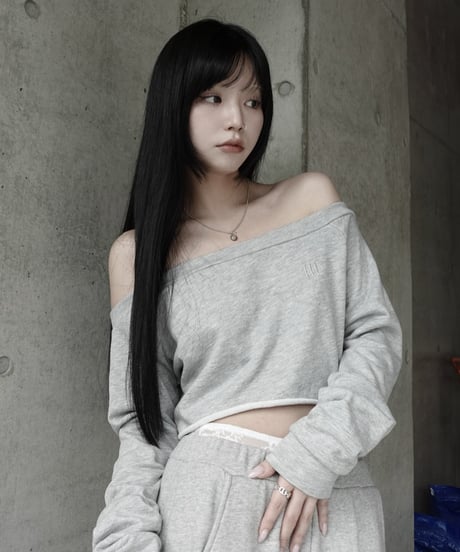 ITEM | KISS THE CLUB