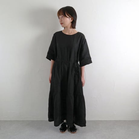 Sikuten リネンティアードワンピース