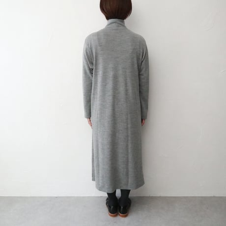 Sikuten ウールタートルネックワンピース