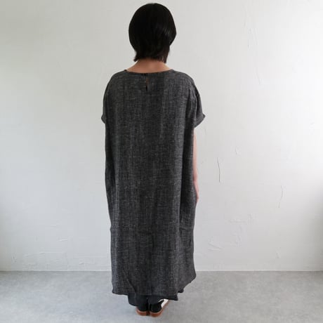 Sikuten リネンスリットワンピース