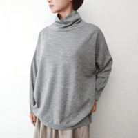 Sikuten ウールタートルネックプルオーバー