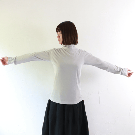 Sikuten  HARD TWIST YARN  スムースコットン  ハイネックカットソー