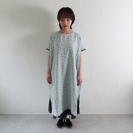 Sikuten リネンスリットワンピース