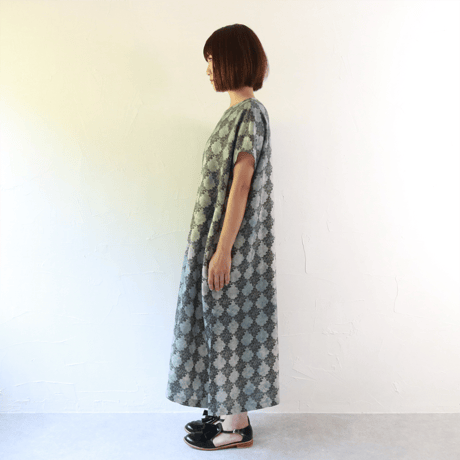 Sikuten リネンスリットワンピース