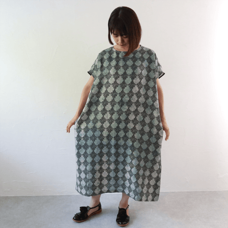 Sikuten リネンスリットワンピース