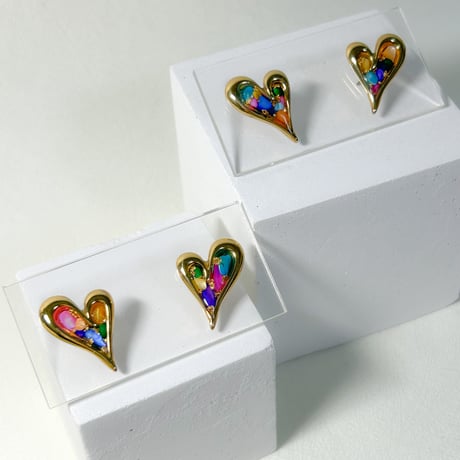 【オンライン限定】 SAZARE gold heartピアス・イヤリング