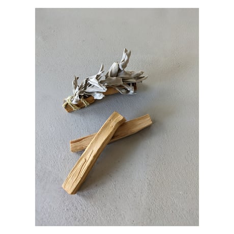 PALO SANTO(ホワイトセージ付き1本・単品2本)