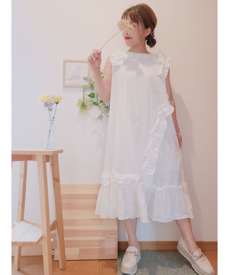 Me 様　フリルホワイト1点 アシンメトリーフリルワンピース | mg