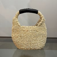 ハーフムーン ミニバッグ