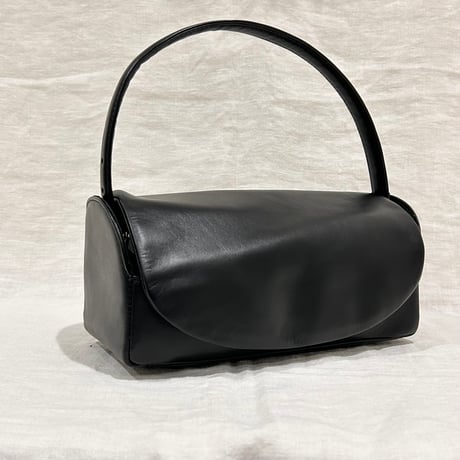 《 送料無料 》toca／HALF MOON BAG