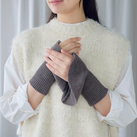 上品フリルのアームウォーマー