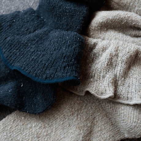 エアリーフリル クルーソックス／ネイビー×シルバーラメ