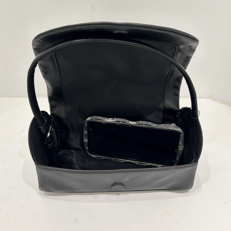 《 送料無料 》toca／HALF MOON BAG