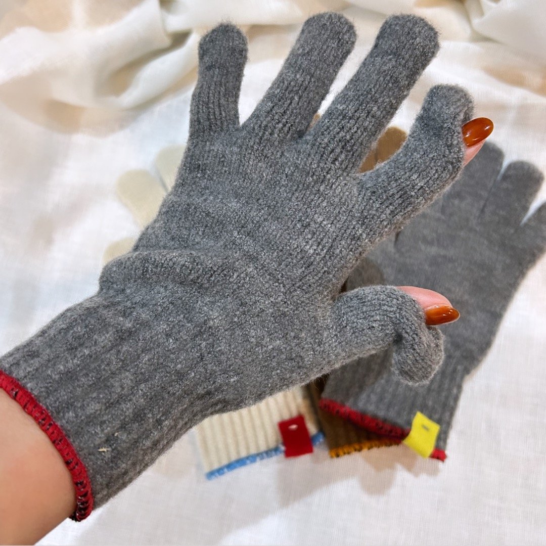 ヒステリックグラマー ニットグローブ 手袋 ハンドメイド カナダ製 ヒステリックグラマー ニットグローブ 手袋 ハンドメイド カナダ製