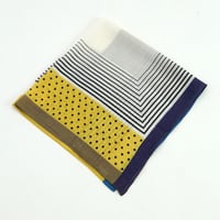 カラーとドットを合わせたカラーブロックのスカーフ／イエロー