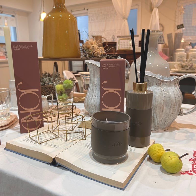 お薦めです》JORD(ヨルド)／グラス入りキャンドル／ナイトフォレスト