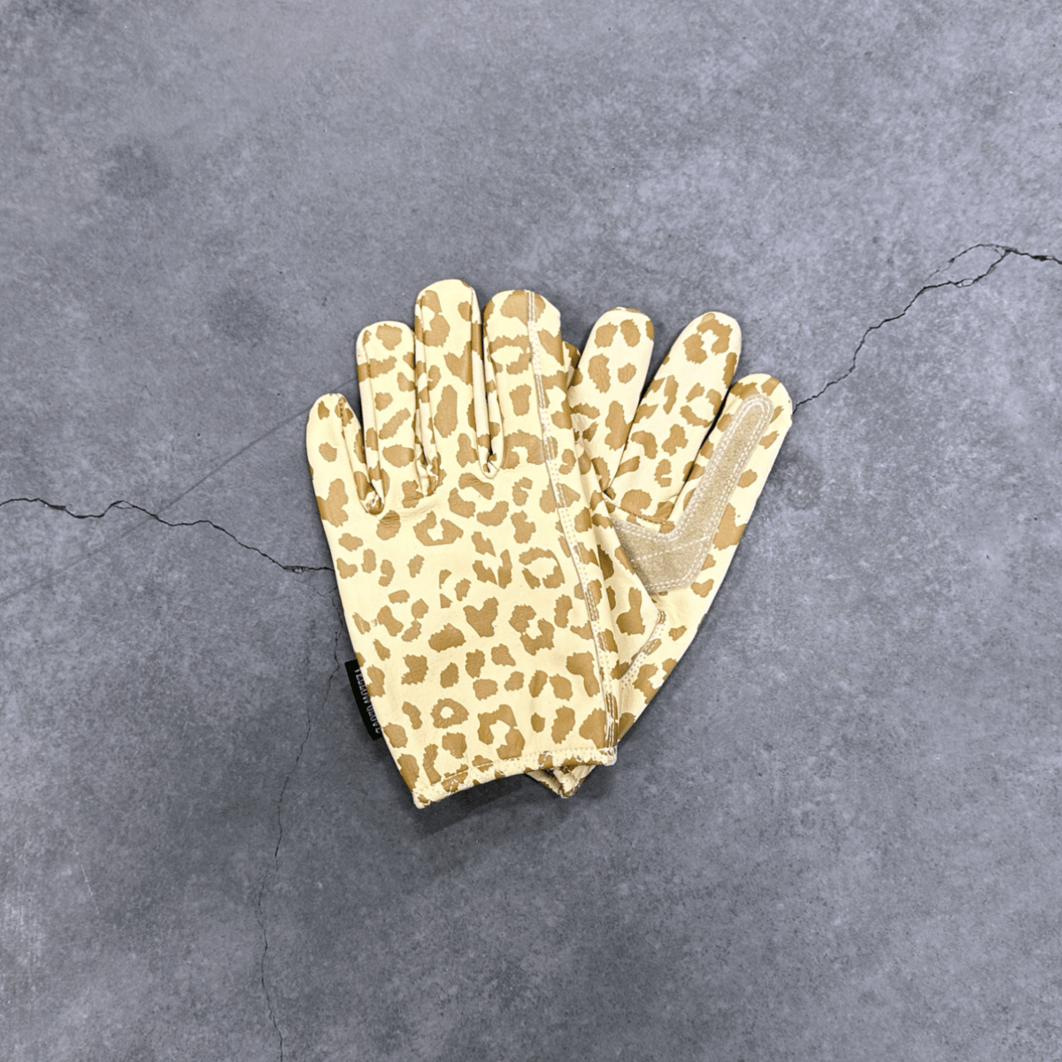 SHORT GLOVE / BEIGE PANTHER | Yellow Glove
