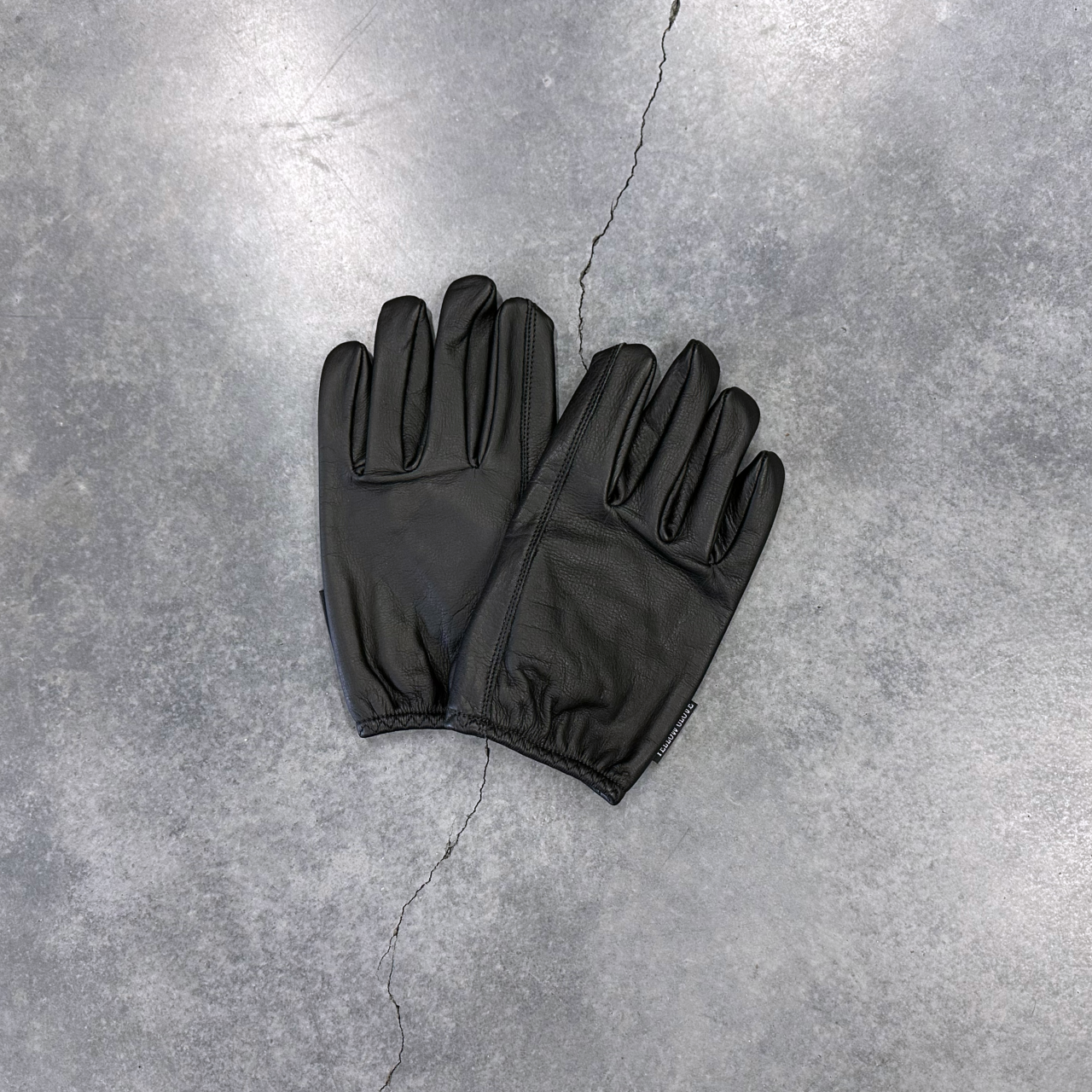 SHORT GLOVE / BLACK | Yellow Glove
