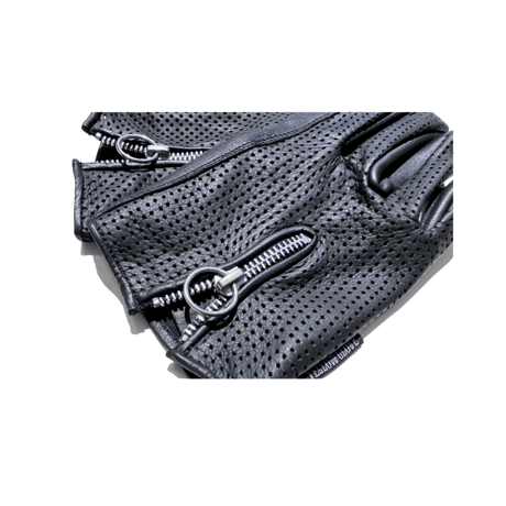 PUNCHING ZIPPER / BLACK