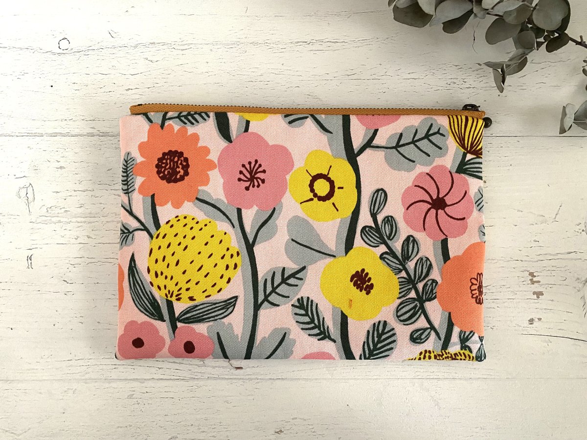 ハンドメイドファスナーポーチ/メガネケース/北欧風/花 でかき 