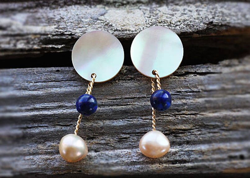 夜光貝ピアス EPDH-3 | 貝工房 かざはな