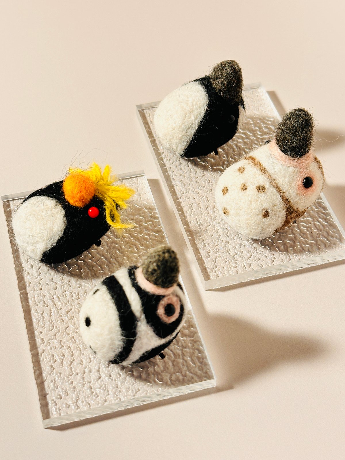 ペンギン羊毛フェルトブローチ | ペンギンカフェのペンギン屋さん