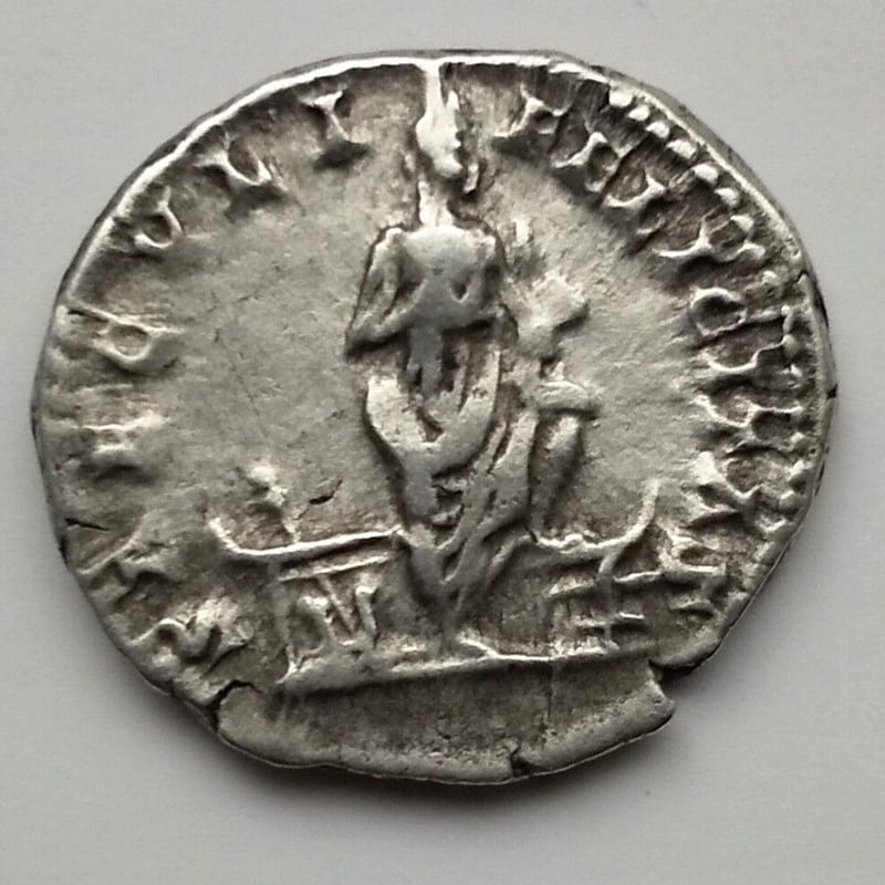 ローマ皇后ユリア ローマ帝国銀メッキ銅貨 珍品 ドムナ 2-500(70).jpg 古代 コレクション