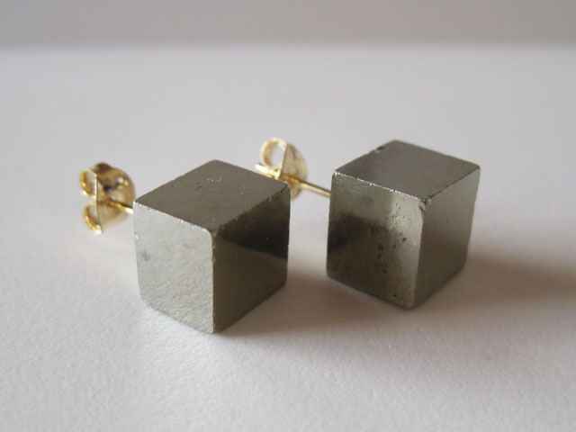 パイライトの原石ピアス/Cube/Spain 14kgf | Pomme