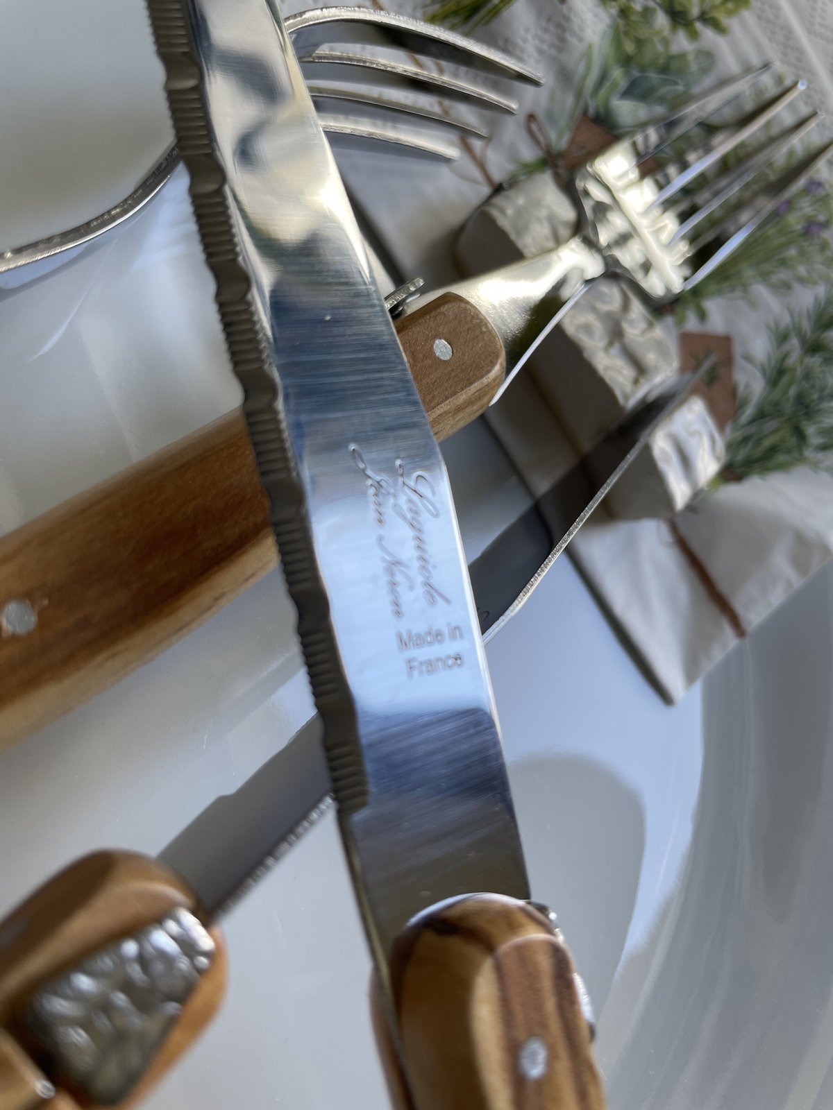 量産品 オリーブナイフ2本🍴フォーク2本Laguiole ラギオール 量産品 オリーブナイフ2本🍴フォーク2本Laguiole ラギオール